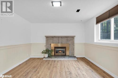 595 Victoria Avenue, Belleville, ON - Indoor Photo Showing Living Room With Fireplace