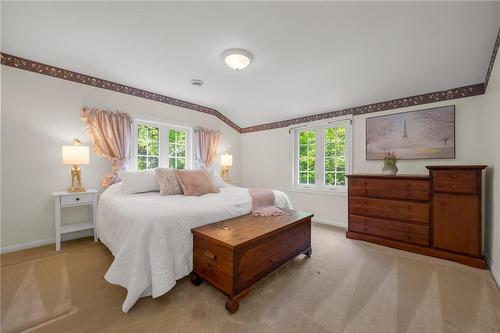 89 Fifty Road, Stoney Creek, ON - Indoor Photo Showing Bedroom