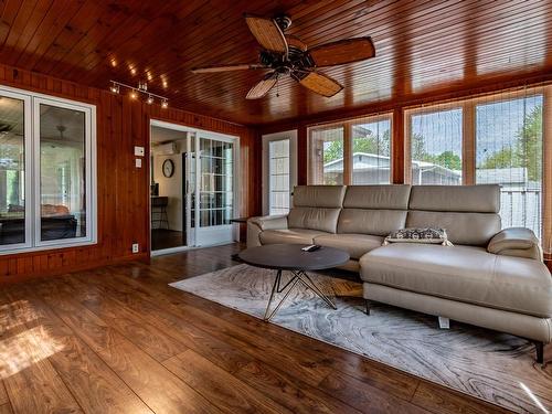 Veranda - 2275 Rg Bas-De-La-Riviere, Nicolet, QC - Indoor Photo Showing Living Room