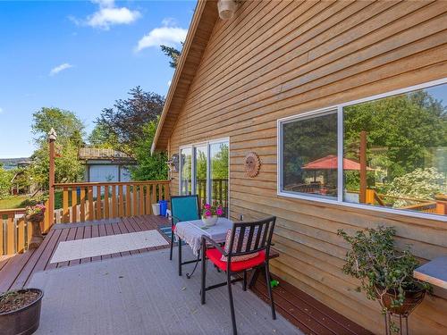 2529 Island Hwy East, Nanoose Bay, BC - Outdoor With Deck Patio Veranda With Exterior