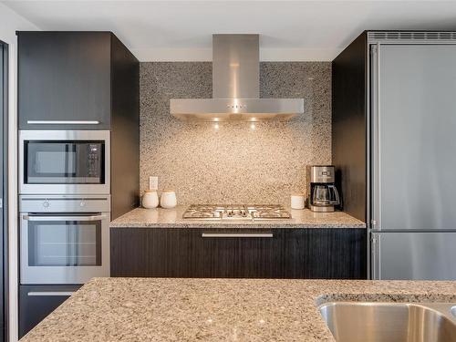 401-708 Burdett Ave, Victoria, BC - Indoor Photo Showing Kitchen With Stainless Steel Kitchen With Upgraded Kitchen