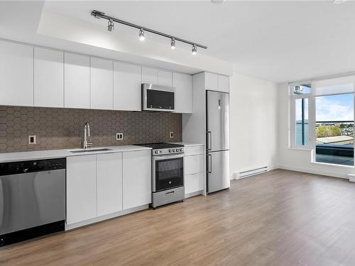 609-845 Johnson St, Victoria, BC - Indoor Photo Showing Kitchen With Stainless Steel Kitchen With Upgraded Kitchen