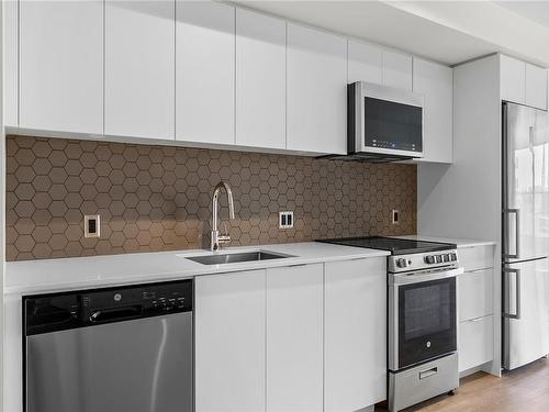 609-845 Johnson St, Victoria, BC - Indoor Photo Showing Kitchen With Stainless Steel Kitchen With Upgraded Kitchen