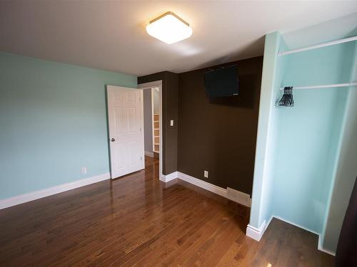 126 Amelia Street West, Thunder Bay, ON - Indoor Photo Showing Other Room