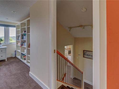 119 Black Powder Trail, Nanaimo, BC - Indoor Photo Showing Other Room