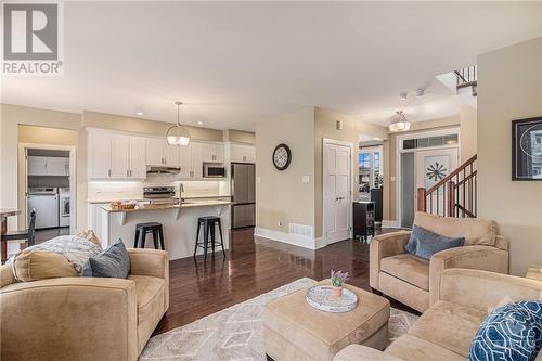 53 Bryce Court, Carleton Place, ON - Indoor Photo Showing Living Room