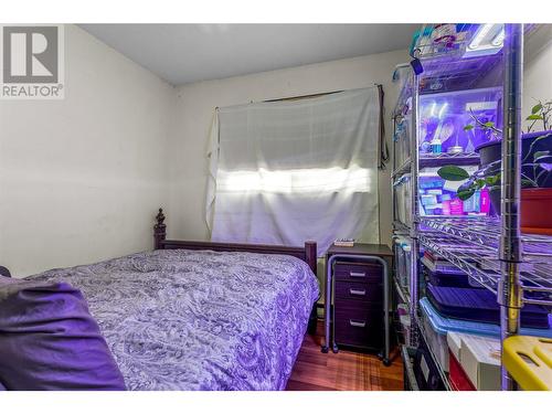 805-807 Mitchell Road, Kelowna, BC - Indoor Photo Showing Bedroom