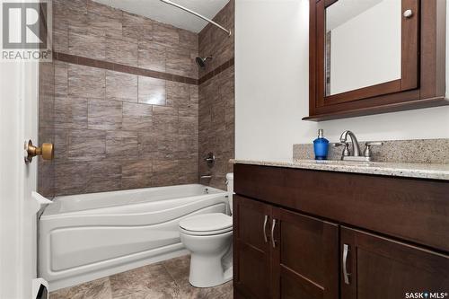 19 4505 Rae Street, Regina, SK - Indoor Photo Showing Bathroom