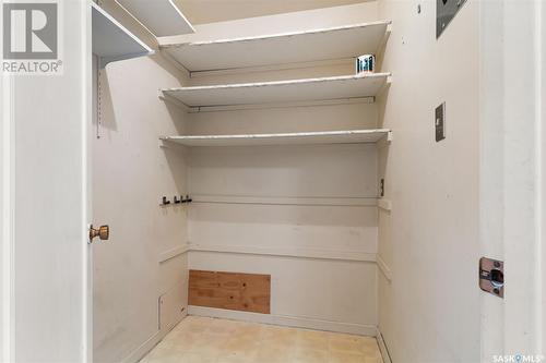19 4505 Rae Street, Regina, SK - Indoor With Storage
