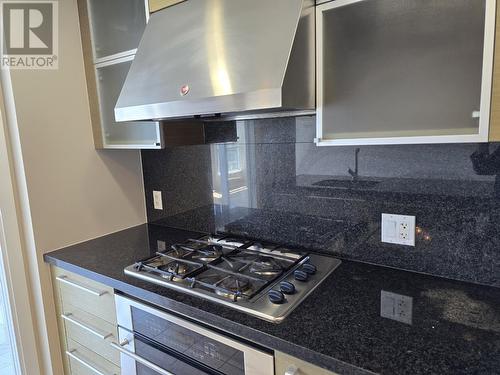 3803 833 Seymour Street, Vancouver, BC - Indoor Photo Showing Kitchen