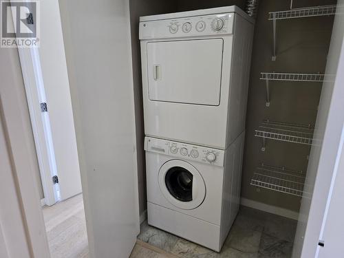 3803 833 Seymour Street, Vancouver, BC - Indoor Photo Showing Laundry Room