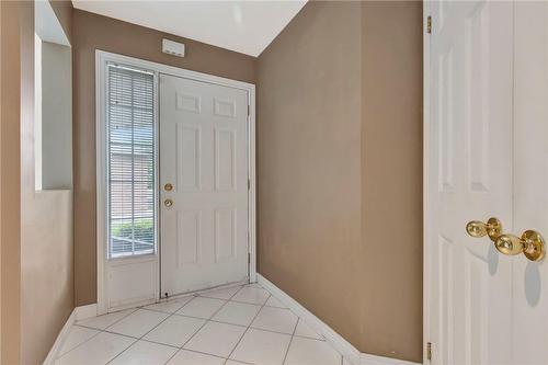 11 Fortissimo Drive, Hamilton, ON - Indoor Photo Showing Other Room