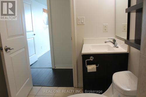 1411 - 2015 Sheppard Avenue E, Toronto, ON - Indoor Photo Showing Bathroom