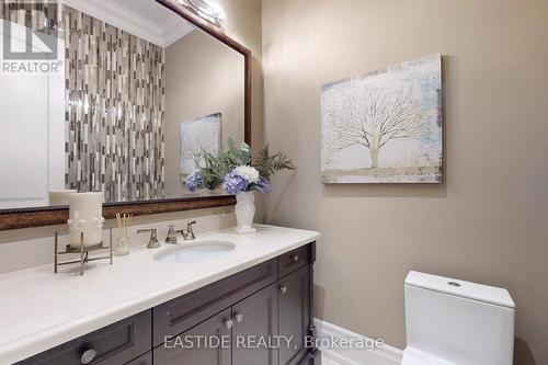 2 Normandale Crescent, Toronto, ON - Indoor Photo Showing Bathroom