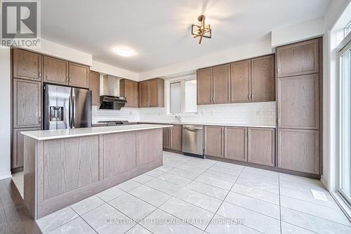 37 Maskell Crescent, Whitby, ON - Indoor Photo Showing Kitchen