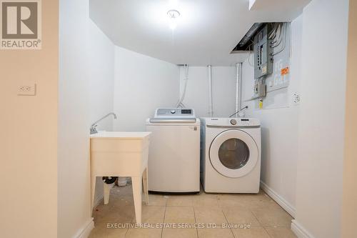 5351 Richborough Drive, Mississauga, ON - Indoor Photo Showing Laundry Room