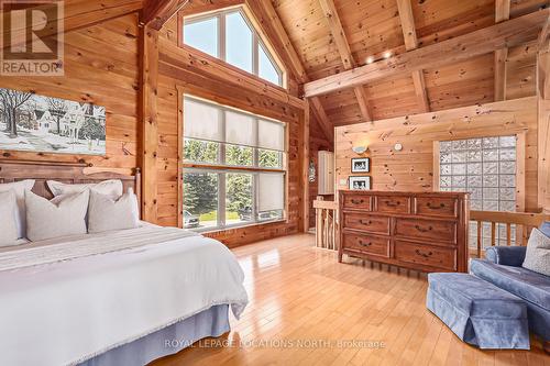 9197 County 91 Road, Clearview, ON - Indoor Photo Showing Bedroom