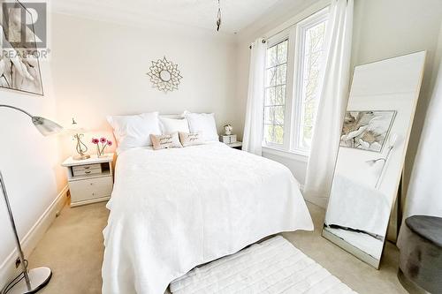 1105 Queen St E, Sault Ste. Marie, ON - Indoor Photo Showing Bedroom