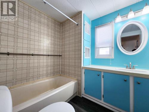 26 2401 Larch Avenue, Quesnel, BC - Indoor Photo Showing Bathroom