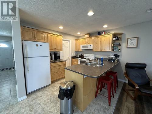 9514 94 Avenue, Fort St. John, BC - Indoor Photo Showing Kitchen With Double Sink