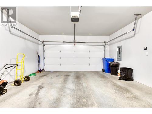 435 Highway 3A Unit# 5, Keremeos, BC - Indoor Photo Showing Garage