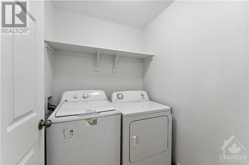 220 Macoun Circle, Ottawa, ON - Indoor Photo Showing Laundry Room