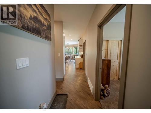 6385 3 Highway, Fernie, BC - Indoor Photo Showing Other Room