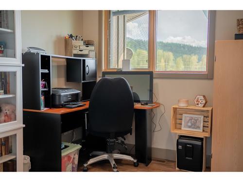 6385 Highway 3, Fernie, BC - Indoor Photo Showing Office