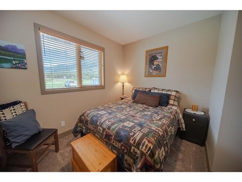 6385 Highway 3, Fernie, BC - Indoor Photo Showing Bedroom