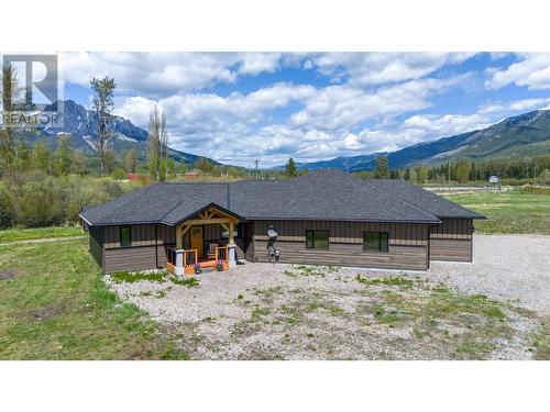 6385 3 Highway, Fernie, BC - Outdoor