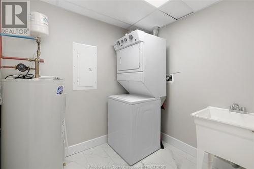 140 Main Street East Unit# 201, Kingsville, ON - Indoor Photo Showing Laundry Room