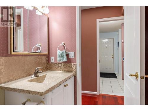 1201 Cameron Avenue Unit# 146, Kelowna, BC - Indoor Photo Showing Bathroom