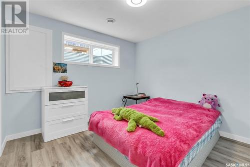 Street 1701 West Market Street, Regina, SK - Indoor Photo Showing Bedroom