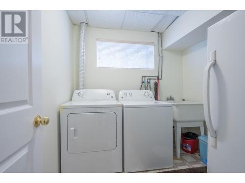 3162 Vista Ridge Drive, Prince George, BC - Indoor Photo Showing Laundry Room