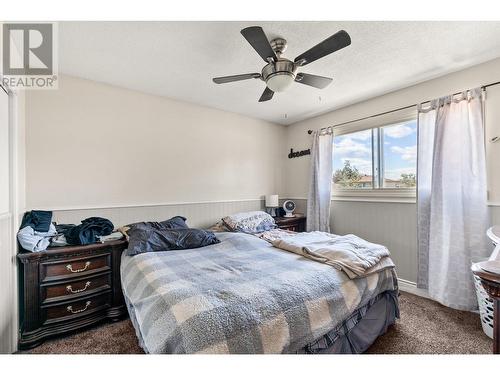 270-272 Woods Road, Kelowna, BC - Indoor Photo Showing Bedroom