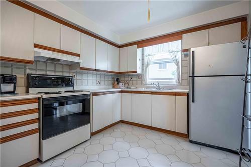 267 Mount Albion Road|Unit #3, Hamilton, ON - Indoor Photo Showing Kitchen