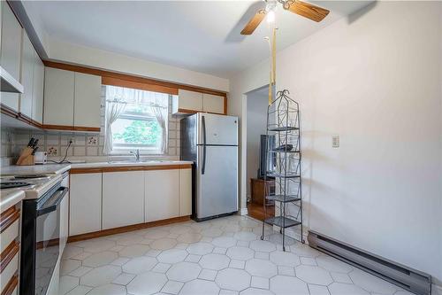 267 Mount Albion Road|Unit #3, Hamilton, ON - Indoor Photo Showing Kitchen