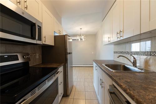 326 Hunter Street E|Unit #602, Hamilton, ON - Indoor Photo Showing Kitchen