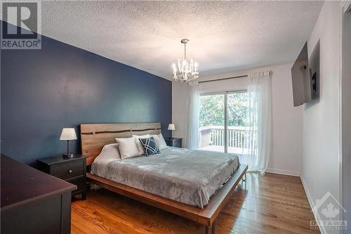 1501 Edgecliffe Avenue, Ottawa, ON - Indoor Photo Showing Bedroom