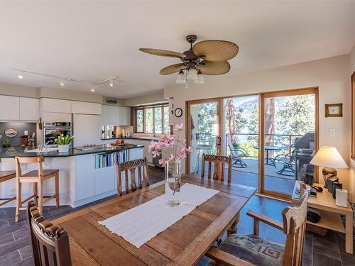 230 Ponderosa Avenue, Kaleden, BC - Indoor Photo Showing Dining Room