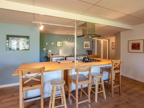 230 Ponderosa Avenue, Kaleden, BC - Indoor Photo Showing Dining Room