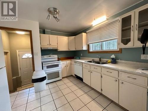 19 Arbor Dr, Sault Ste. Marie, ON - Indoor Photo Showing Kitchen With Double Sink