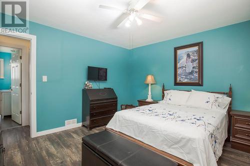 450 Donhauser Road, Kelowna, BC - Indoor Photo Showing Bedroom