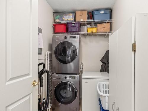 209-3854 Brown Road, West Kelowna, BC - Indoor Photo Showing Laundry Room