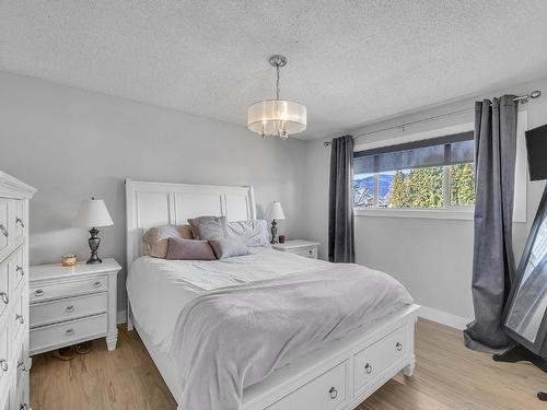 2428 Thacker Drive, West Kelowna, BC - Indoor Photo Showing Bedroom