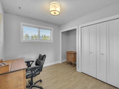 2428 Thacker Drive, West Kelowna, BC - Indoor Photo Showing Office