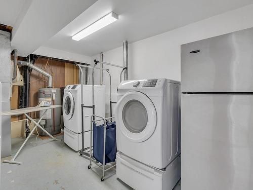 2428 Thacker Drive, West Kelowna, BC - Indoor Photo Showing Laundry Room