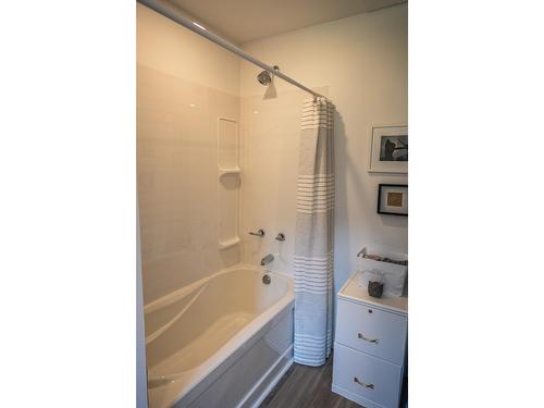 3064 Upper Slocan Park Road, Slocan Park, BC - Indoor Photo Showing Bathroom