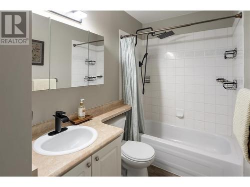 160 Celano Crescent Unit# 133, Kelowna, BC - Indoor Photo Showing Bathroom