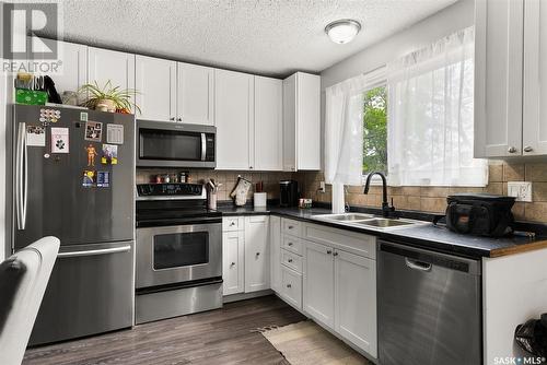 349 Arthur Street, Regina, SK - Indoor Photo Showing Kitchen With Stainless Steel Kitchen With Double Sink